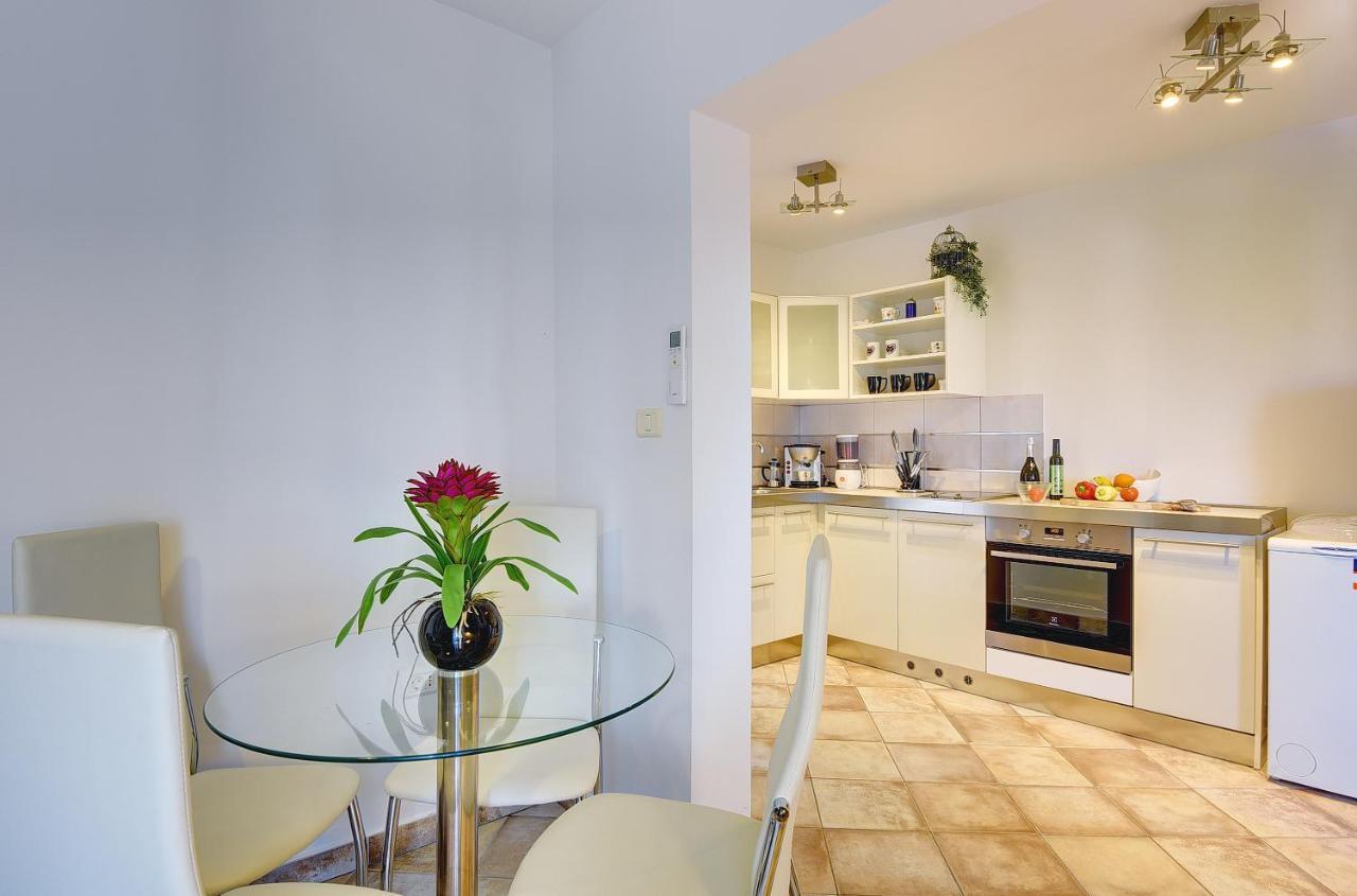 Apartments Vita Vinkuran Ngoại thất bức ảnh