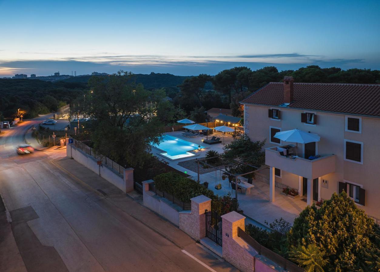 Apartments Vita Vinkuran Ngoại thất bức ảnh